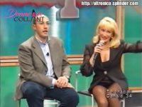 Lo storico accavallo in collant di Simona Tagli (VIDEO)